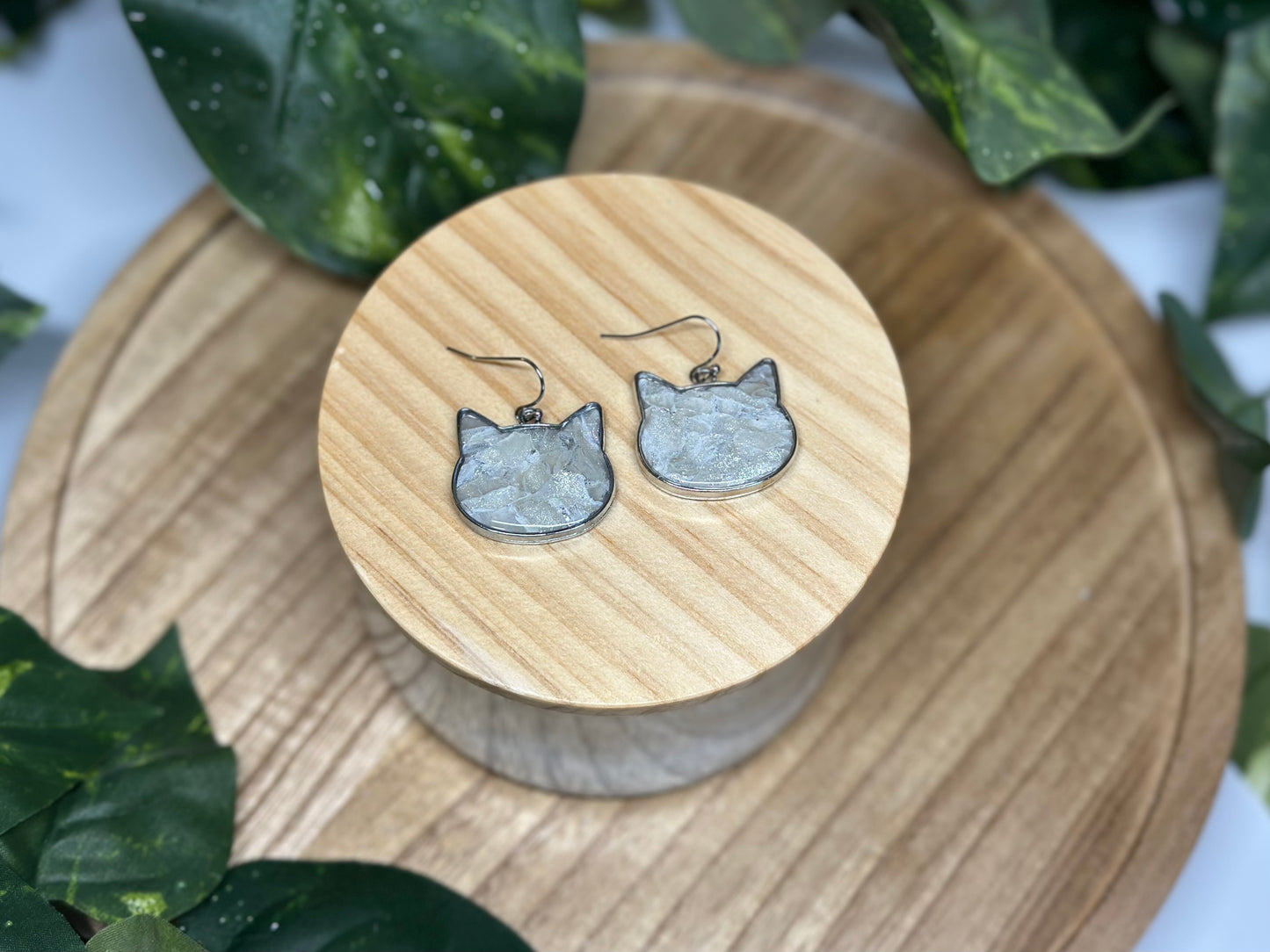 Cat Head Earrings - Light Gray 1