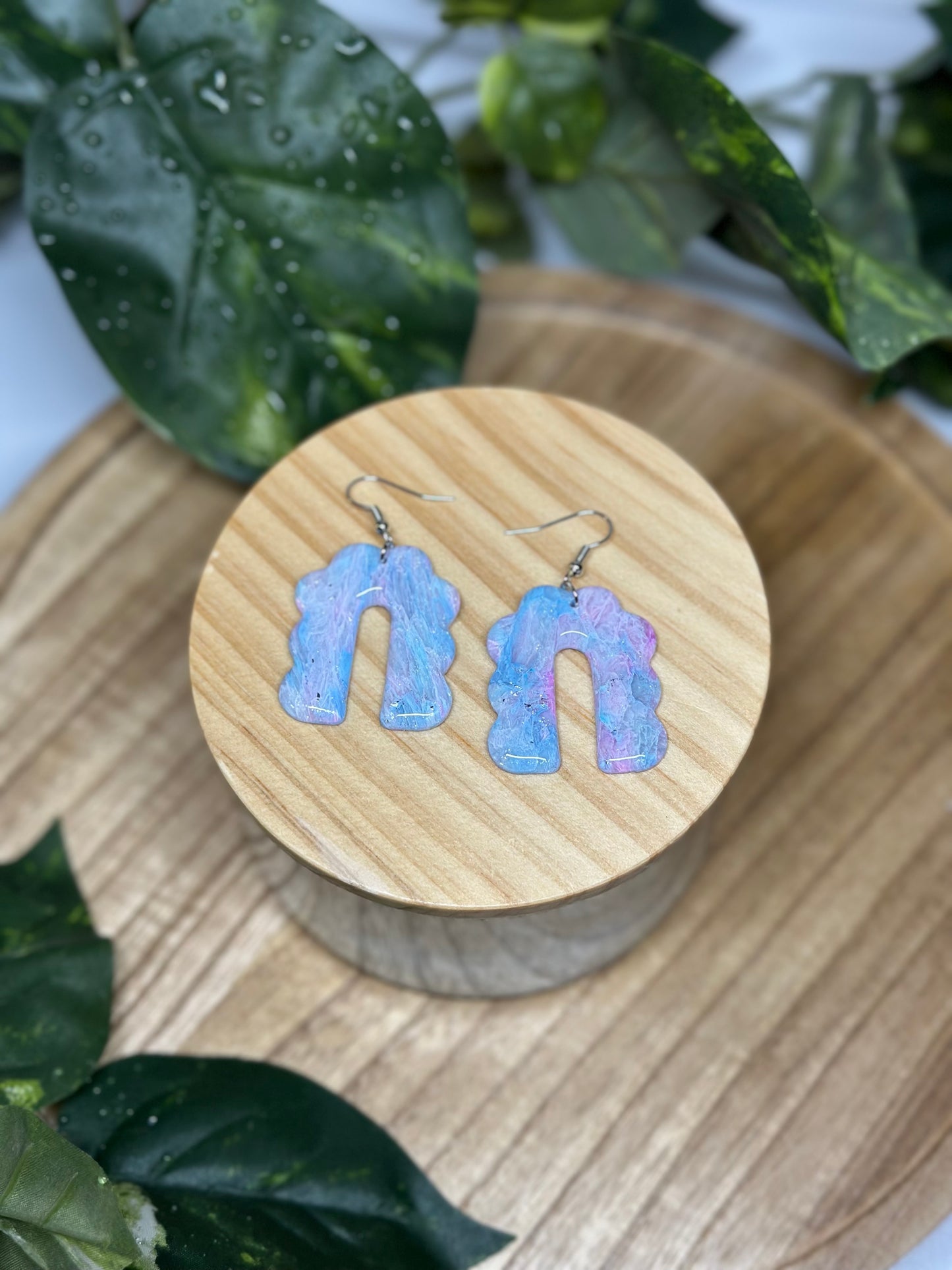 Curvy Arches Earrings - Cotton Candy