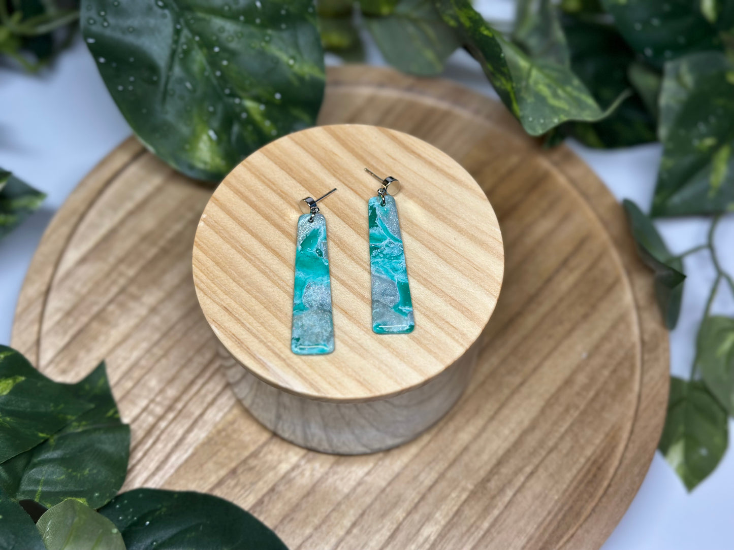 Straight Long Pendant Earrings - Green