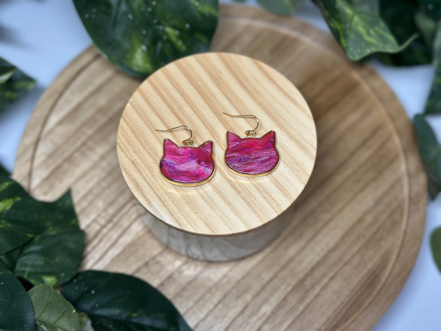 Cat Head Earrings - Fuchsia