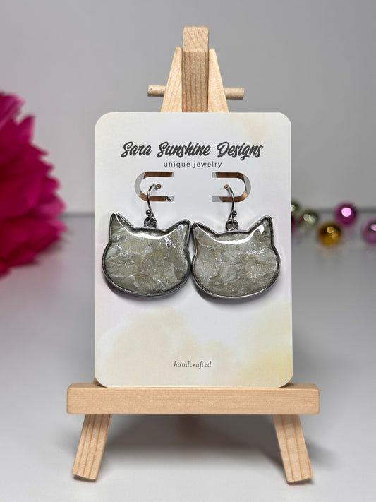 Cat Head Earrings - Light Gray 1