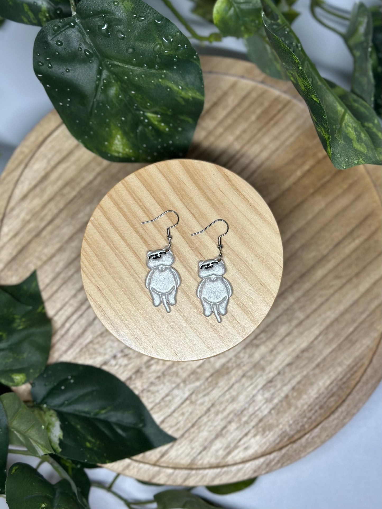 Cats Sleeping Earrings - White
