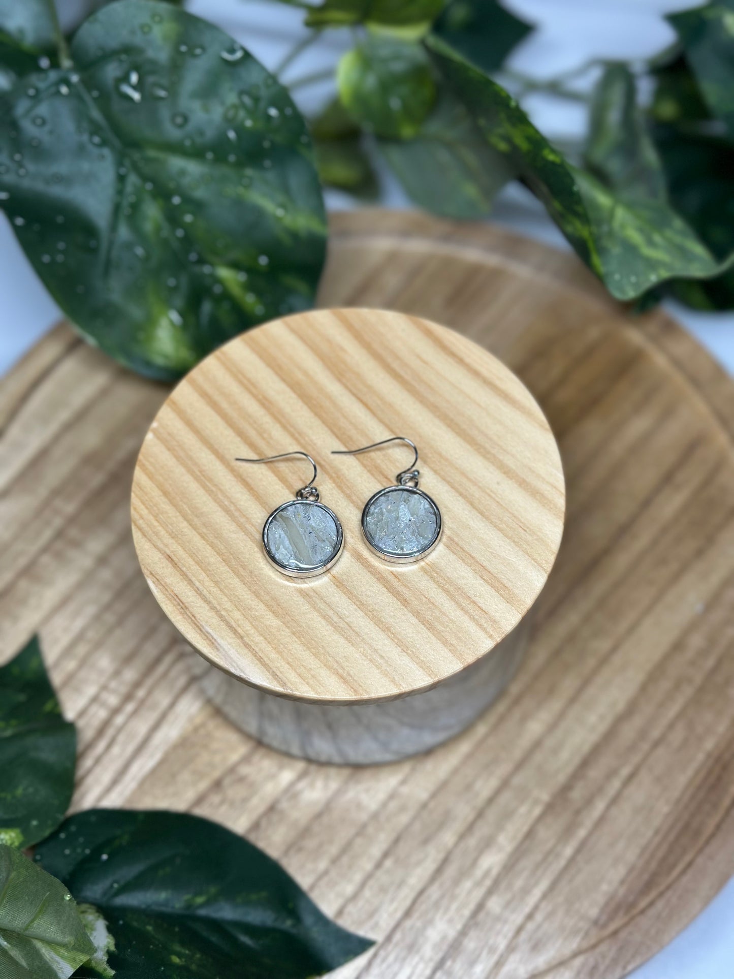 Circle Earrings - Light Gray 1