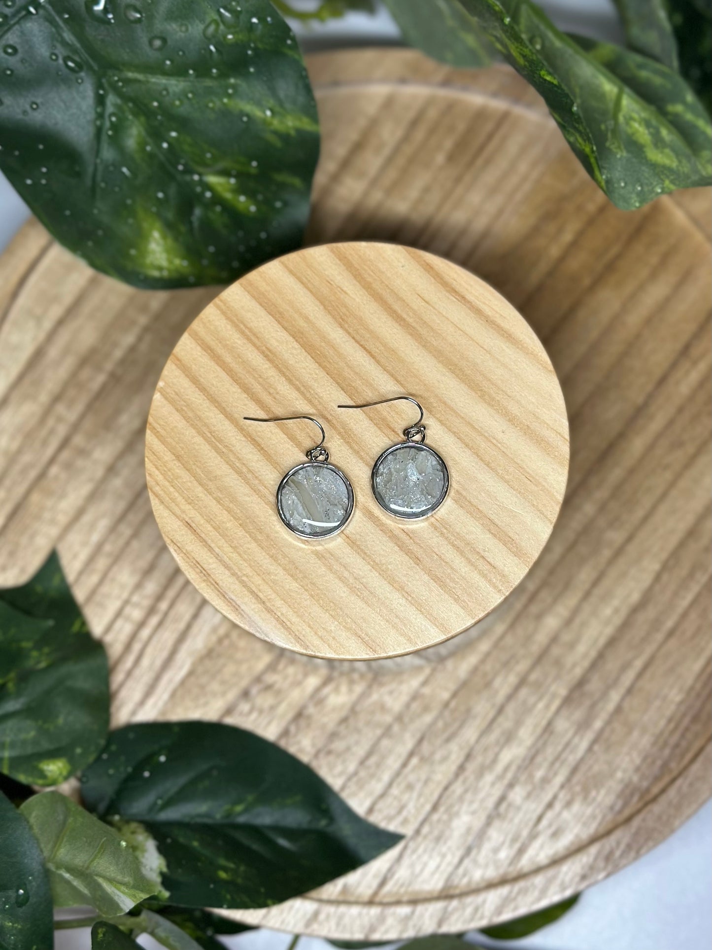 Circle Earrings - Light Gray 1