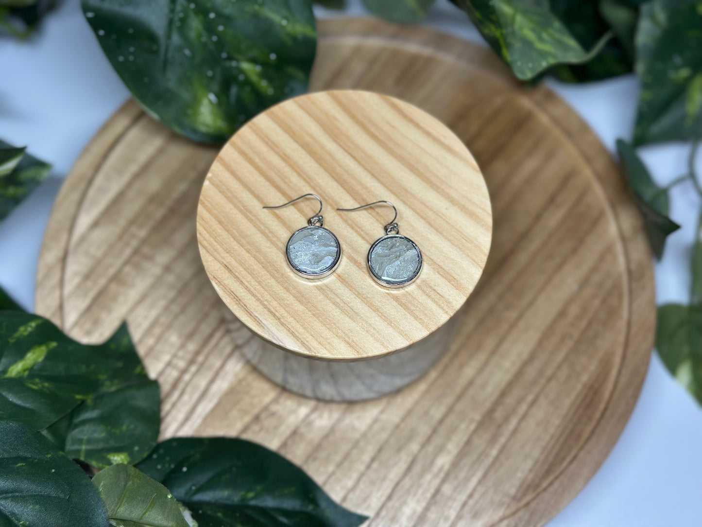Circle Earrings - Light Gray 2