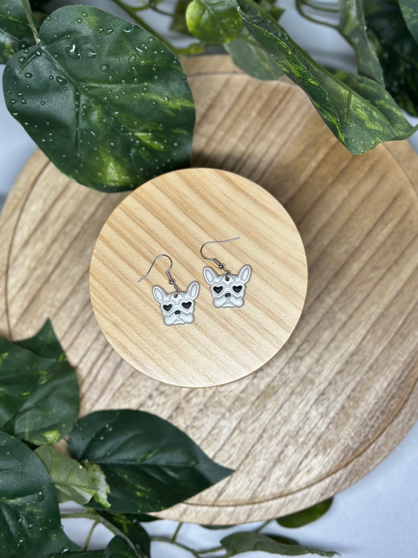 Dogs - Frenchie Heart Eyes Earrings - White 1
