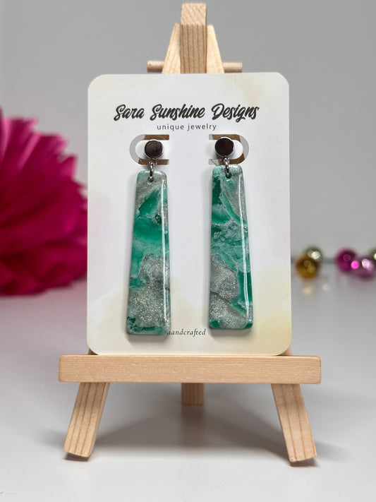 Straight Long Pendant Earrings - Green