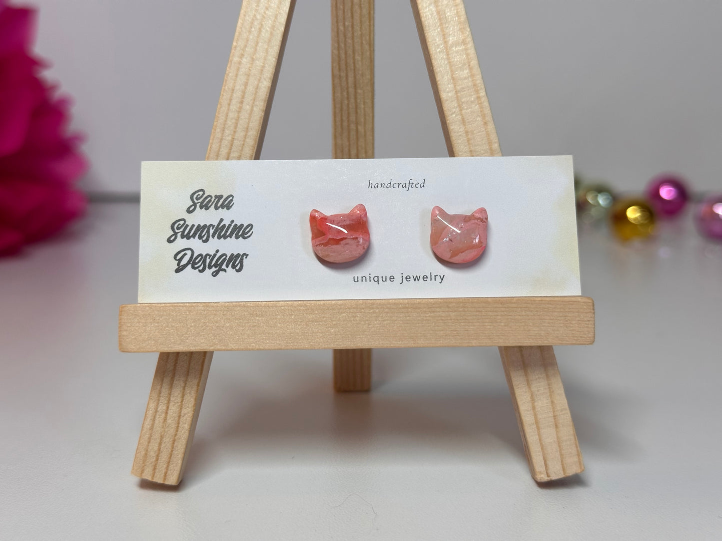 Cat Head Stud Earrings - Light Pink